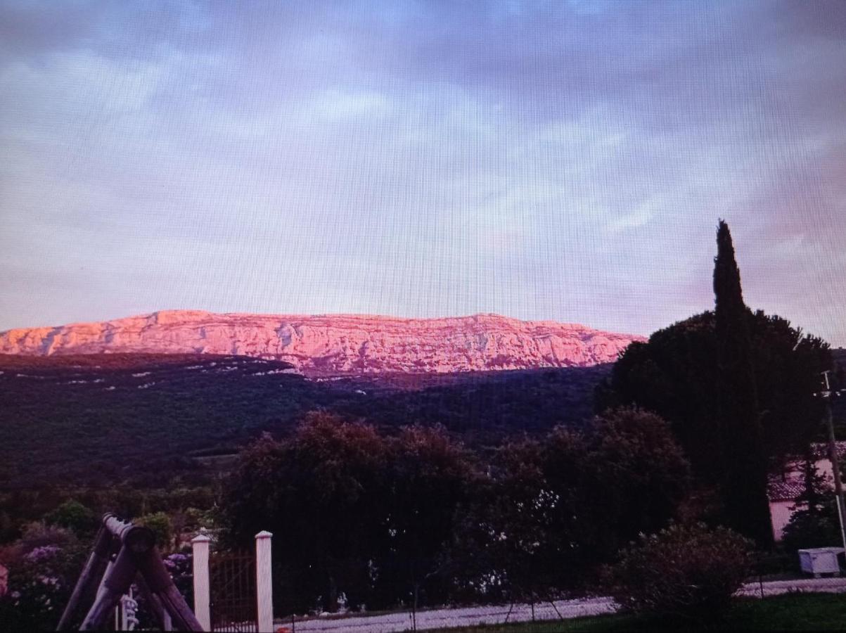 La Maison De Papou La Vigne A Nans Les Pins 83860 Екстериор снимка